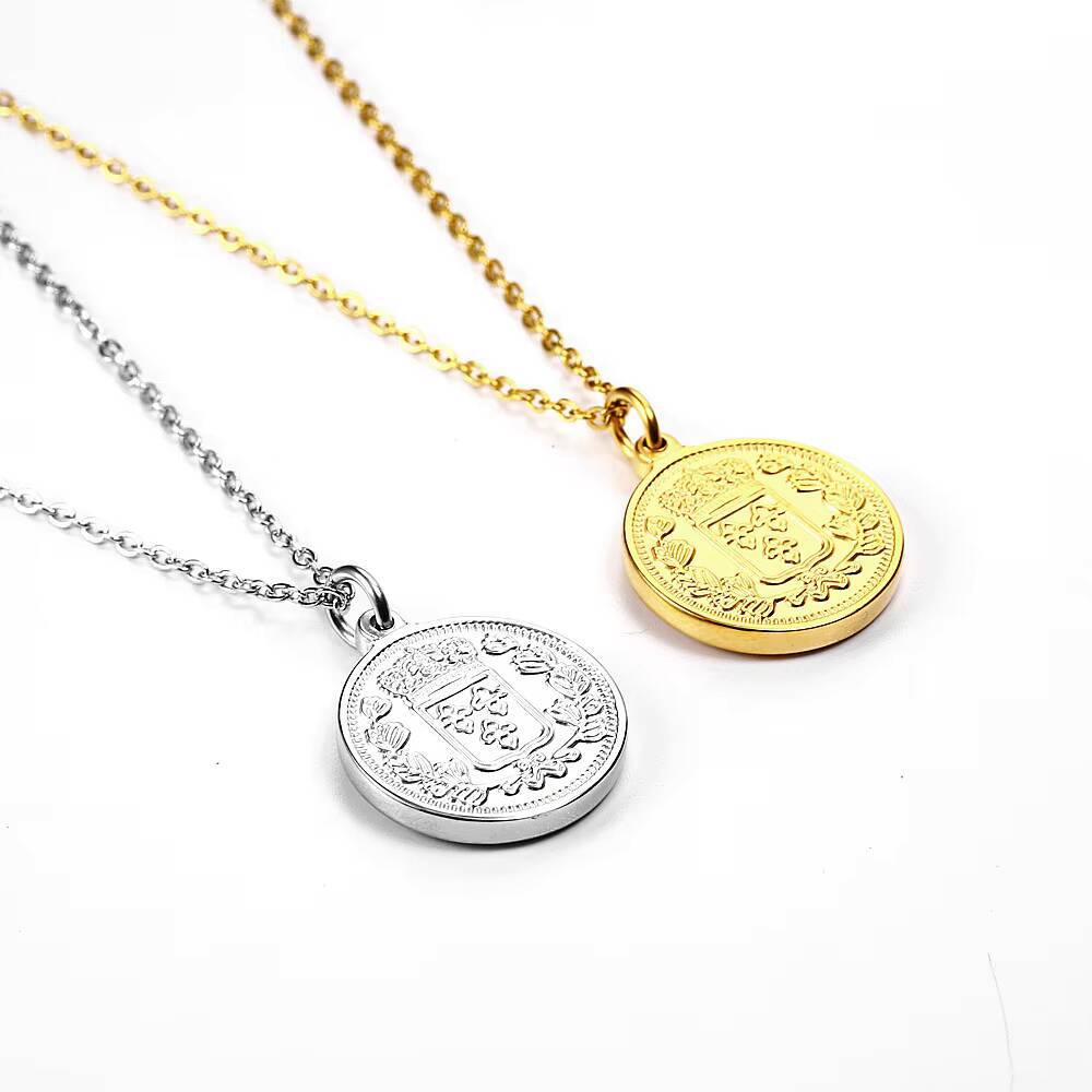 Coin Necklace Delicate - Damen-Halskette mit zartem vergoldetem Elizabeth-Königin-Münzanhänger, Schmuck,