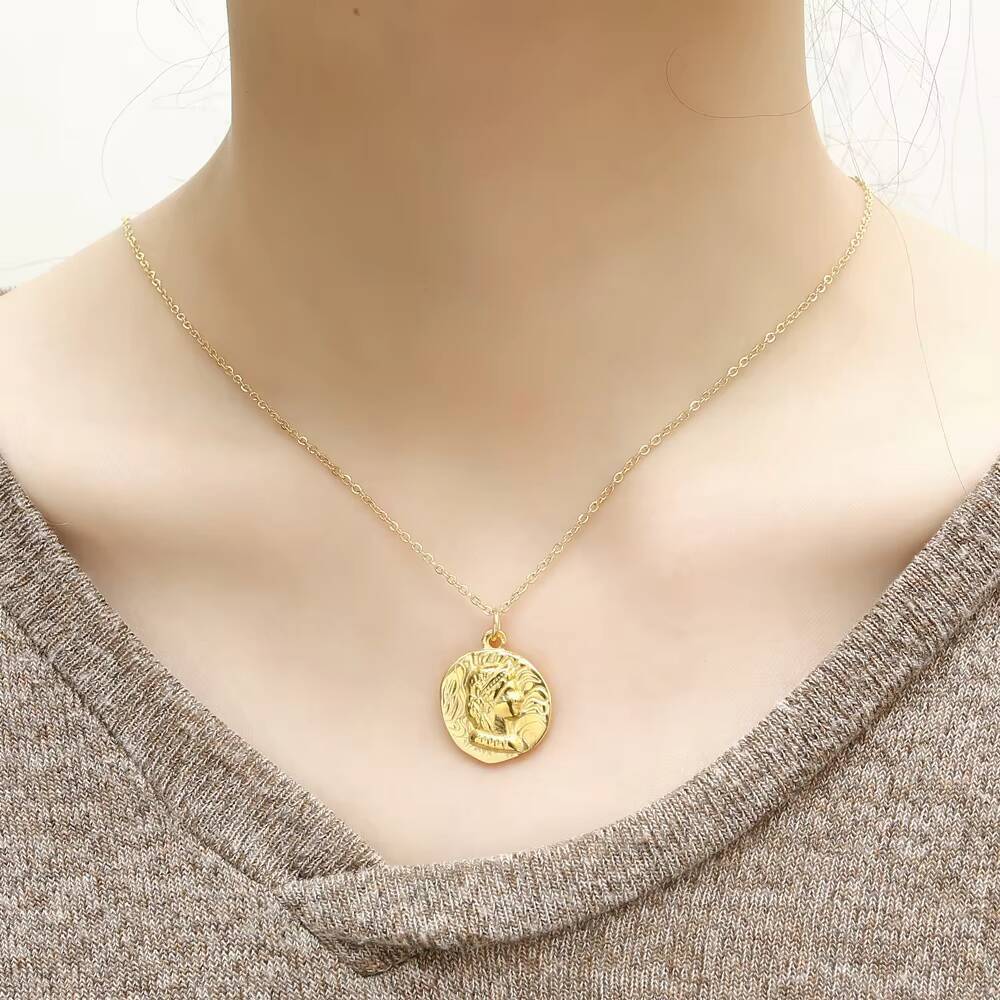 Coin Necklace Delicate - Edelstahl vergoldet Königin Elizabeth Porträt Kette