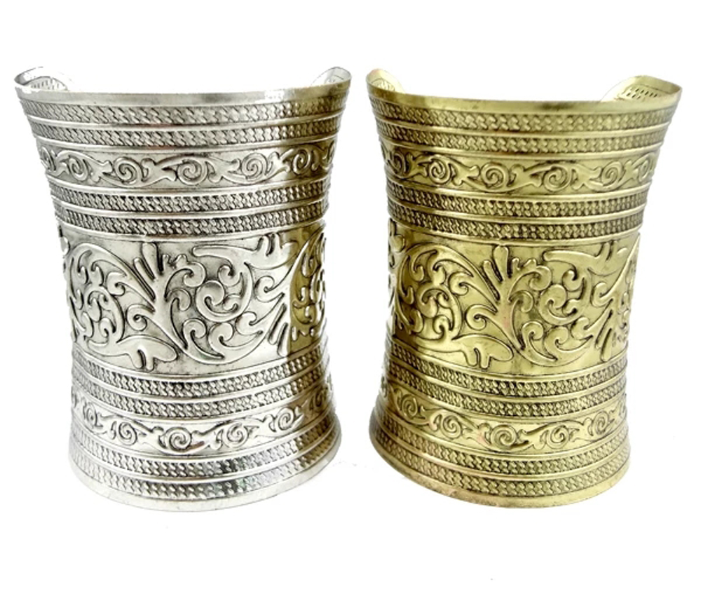 Women Accessories India - Vintage Legierung breites Manschettenarmband für Frauen