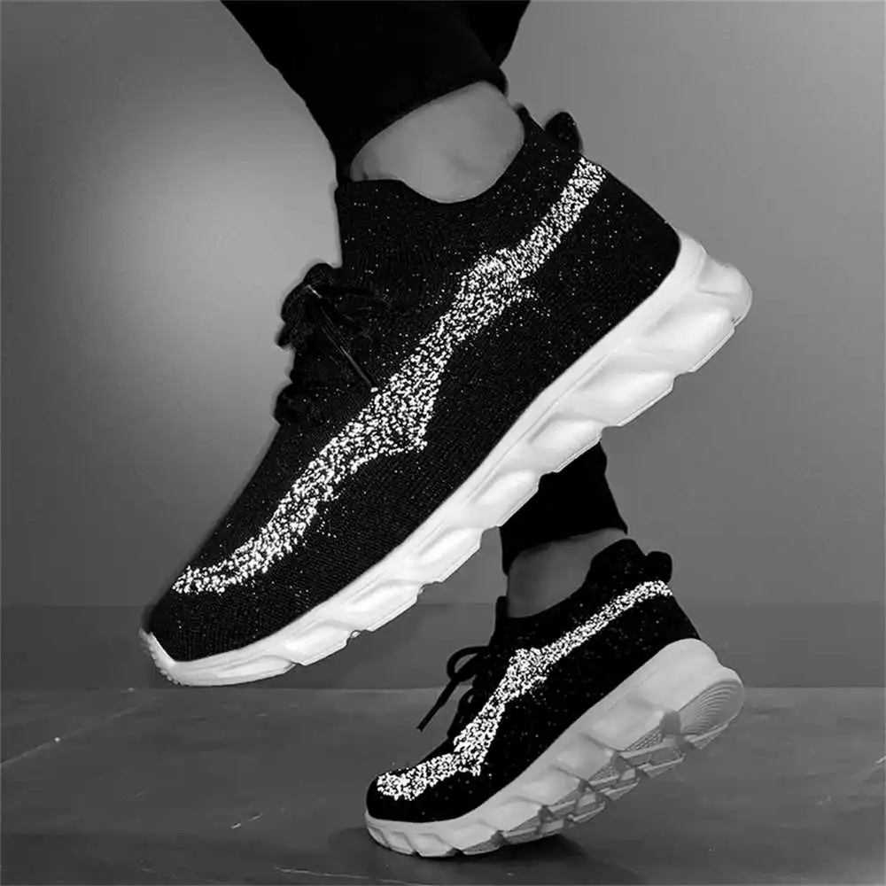 Schnür-Sneaker mit flacher Soh – Women Accessories Brand Name Bewertung und Preis